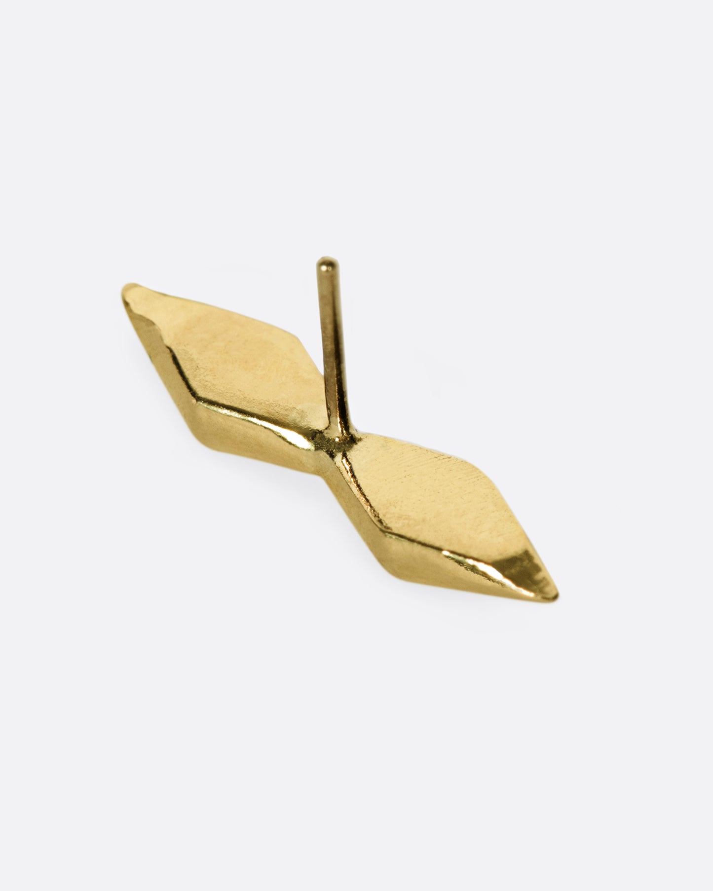 A more substantial style that mirrors and offers shine without any stones.
