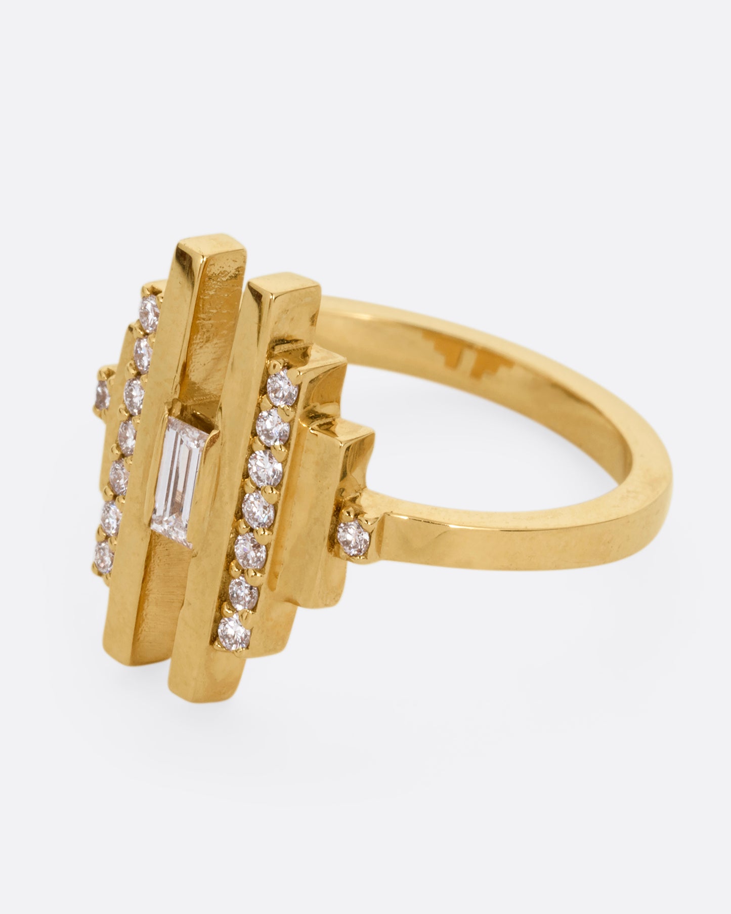 Cicim Diamond Ring