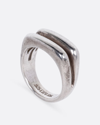 Vintage silver split face ring, angled view showing the band