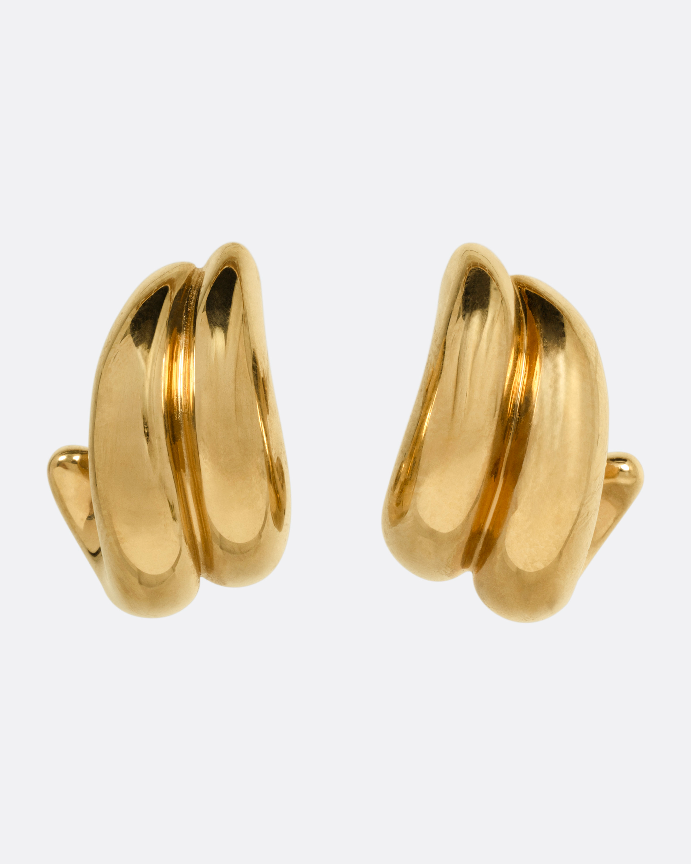 Curve Huggie Stud Earrings image