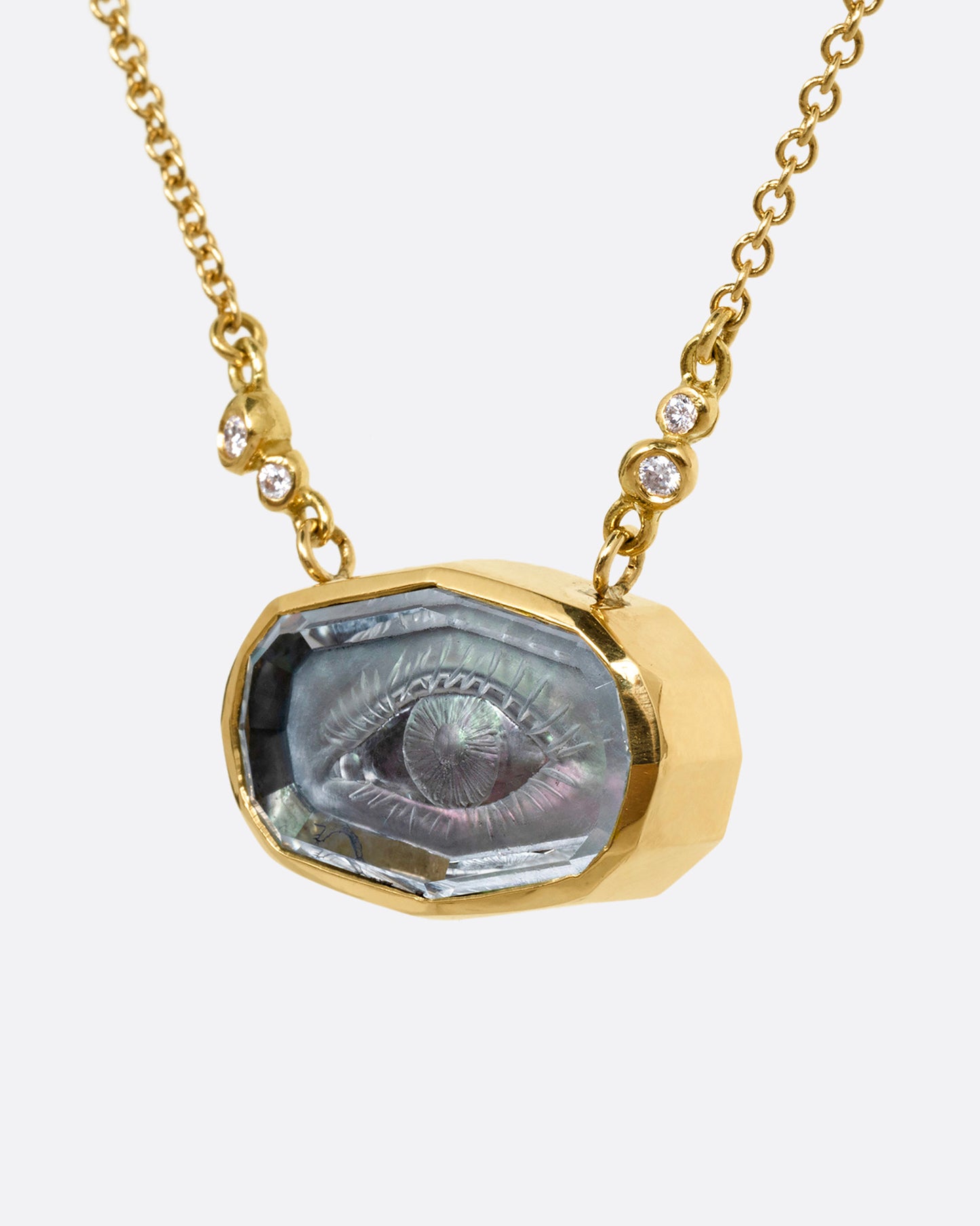 Quartz Eye Intaglio Pendant Necklace