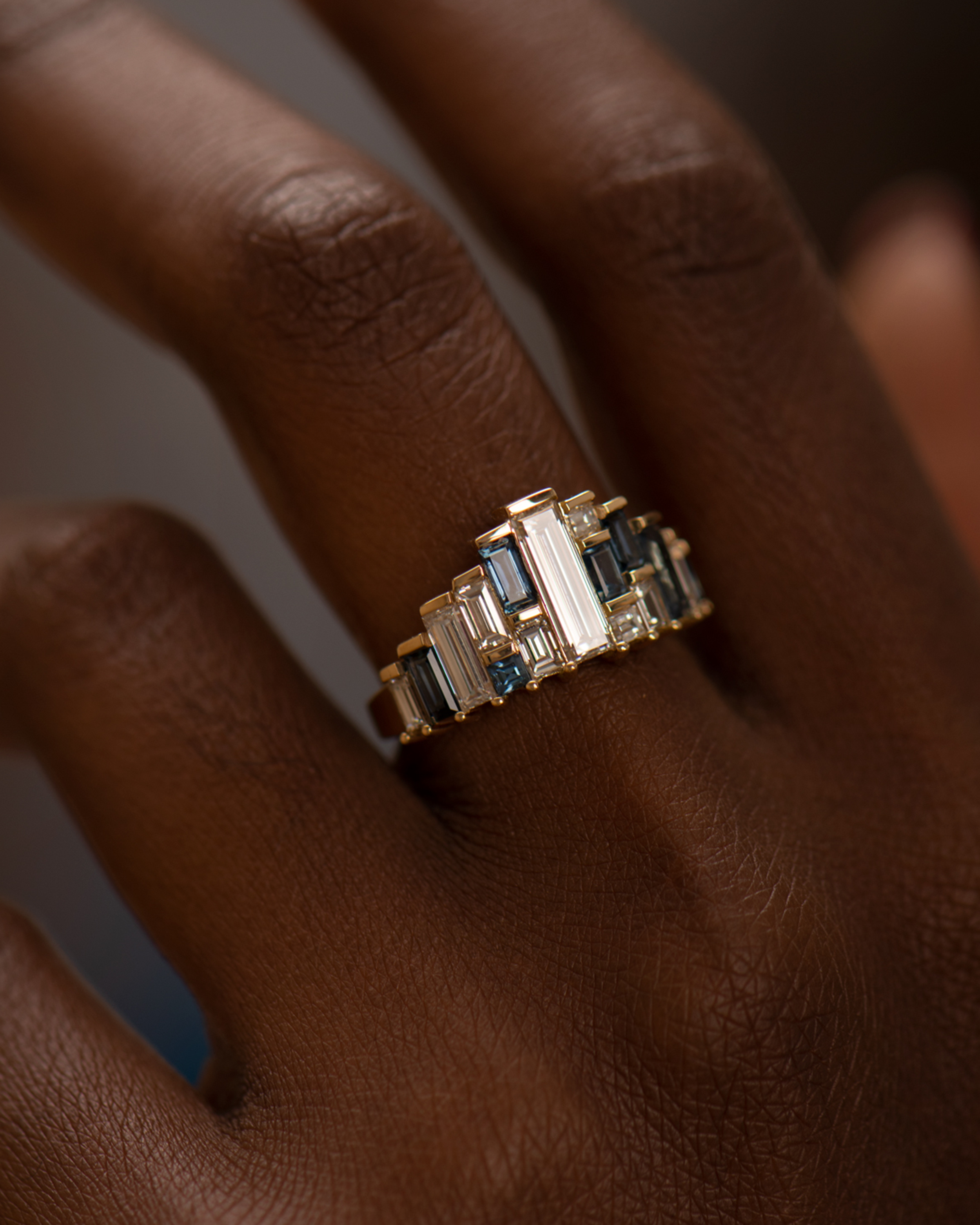 ONE OF A KIND SAPPHIRE AND DIAMOND BAGUETTE RING