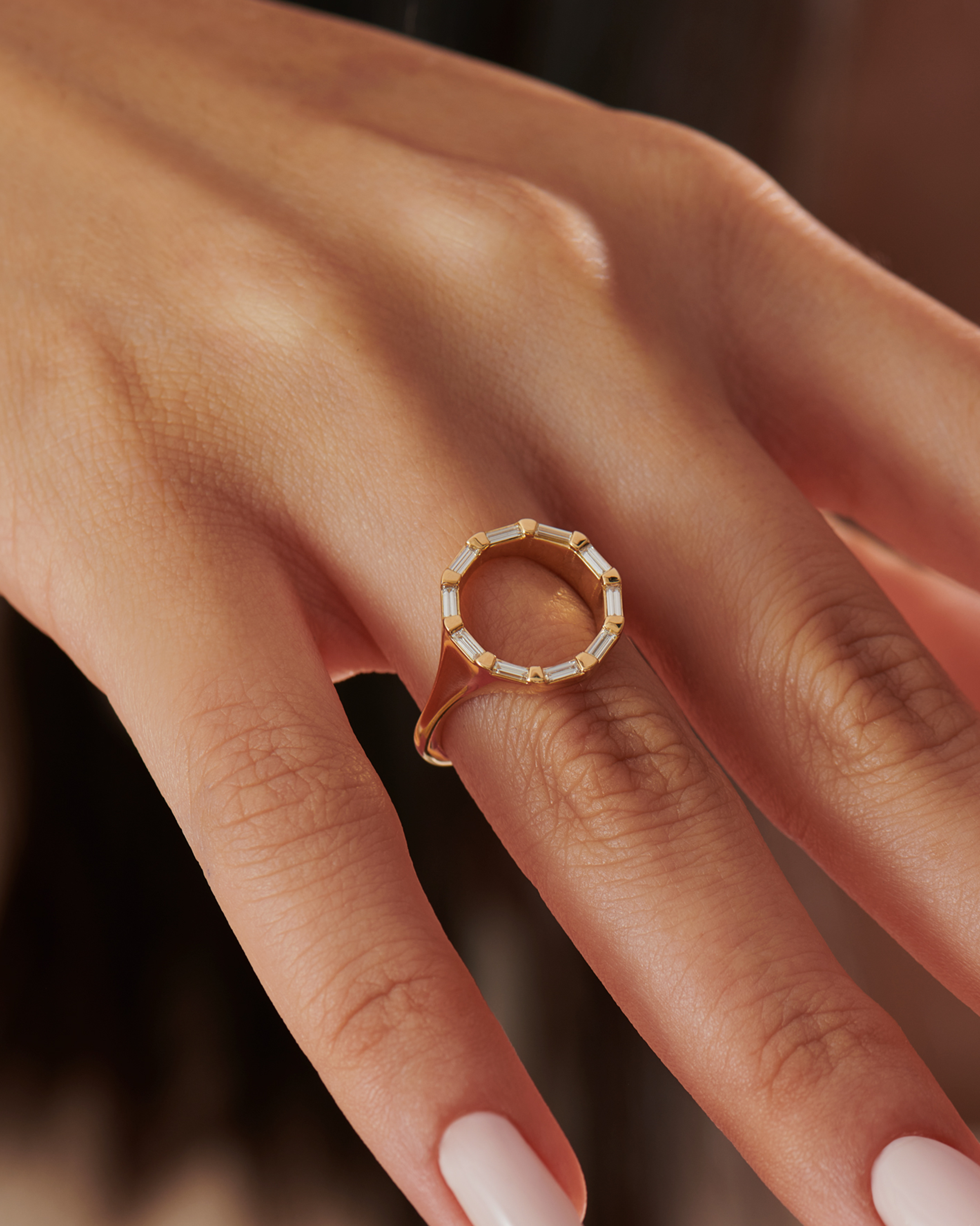 DIAMOND BAGUETTE CIRCLE RING